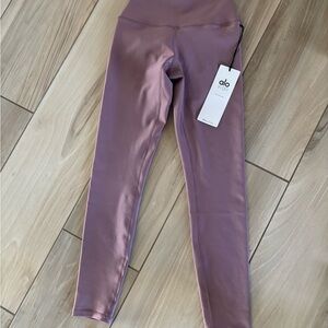 NWT Alo Yoga 7/8 Airlift leggings Woodrose XXS